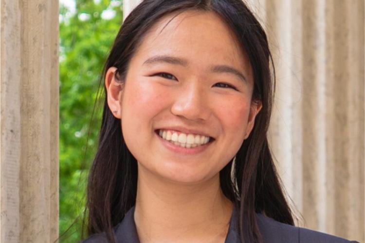 Headshot of Angelica Qin